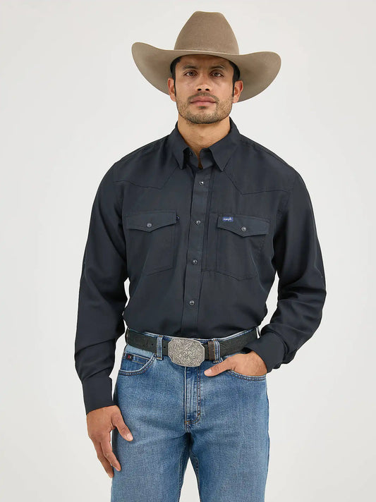 Men's Wrangler Performance Snap Long Sleeve Solid Shirt in Stretch Limo