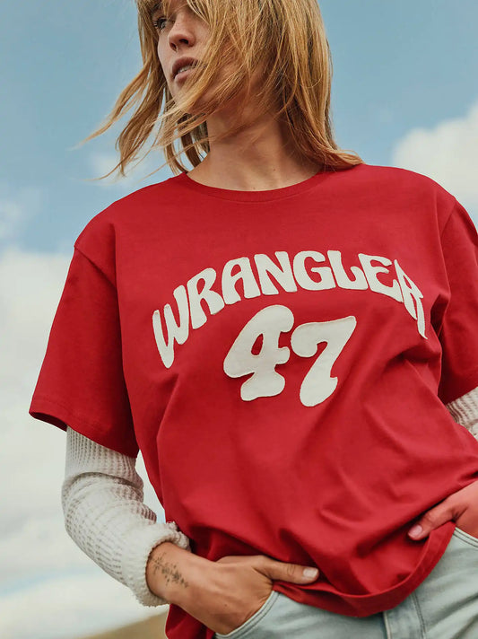 Bubble Wrangler Girlfriend Graphic Tee in Chili Pepper