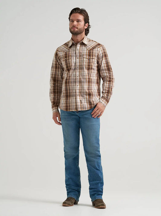 Men's Wrangler Retro® Premium Long Sleeve Western Snap Plaid Shirt in Earthen