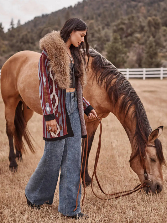 Lainey Wilson x Wrangler Faux Fur Collar Sweater in Exploded Print