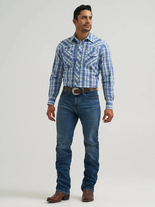 Men's Wrangler® 20X® No. 44 Slim Fit Straight Leg Jean in Meadow