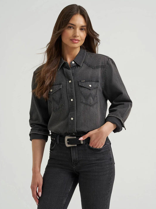 Women's Boyfriend Denim Shirt in Nashville Black