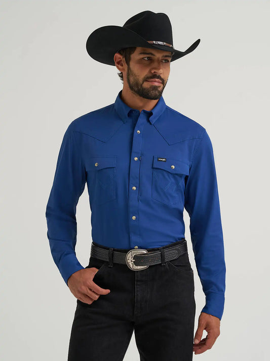 Wrangler All Terrain Gear Men's Technical Shirt in Navy Peony