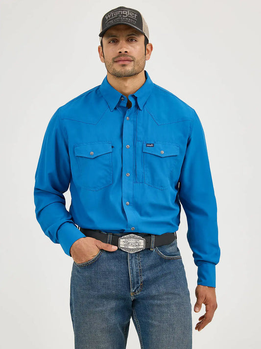 Men's Wrangler Performance Snap Long Sleeve Solid Shirt in High Tide