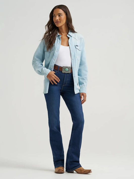 Women's Wrangler Iconic Western Snap Denim Shirt in Bleached Denim