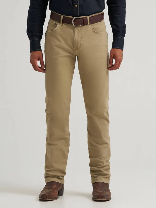 Men's Wrangler Retro® Slim Fit Straight Leg Pant in Fawn