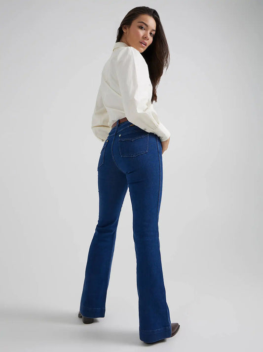 Wrangler® x Yellow Rose by Kendra Scott High Rise Trouser in Rinse Wash