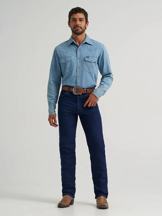 Wrangler® Cowboy Cut® Slim Fit Active Flex Jeans in Prewashed Indigo
