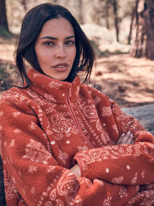 Women's Wrangler High Plains Sherpa Zip Pullover in Red Rock