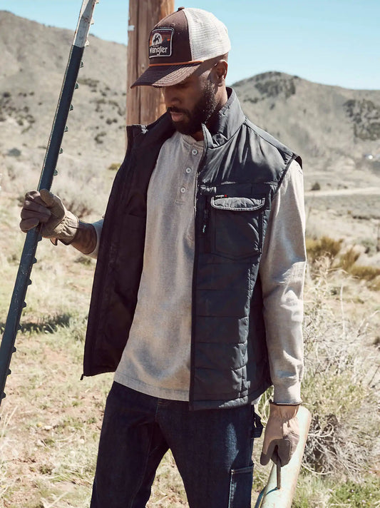 Wrangler® RIGGS Workwear® Insulated Work Vest in Black