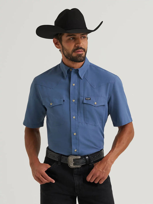 Wrangler All Terrain Gear Men's Performance Solid Shirt in Vintage Indigo
