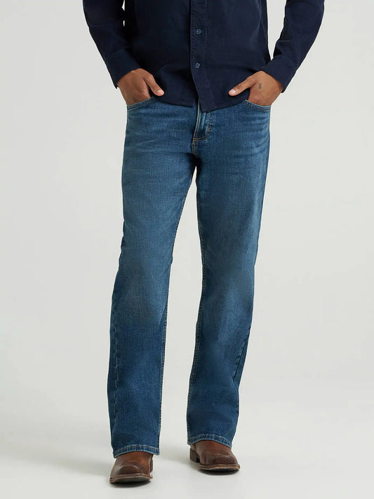 Men's Relaxed Bootcut Jean in Dunn