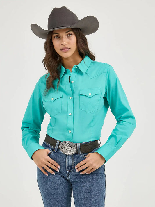 Women's Wrangler Western Button Down Shirt in Bright Aqua