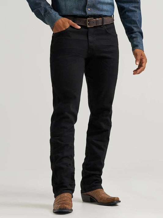 Men's Wrangler Retro® Slim Fit Straight Leg Jean in Blackwell