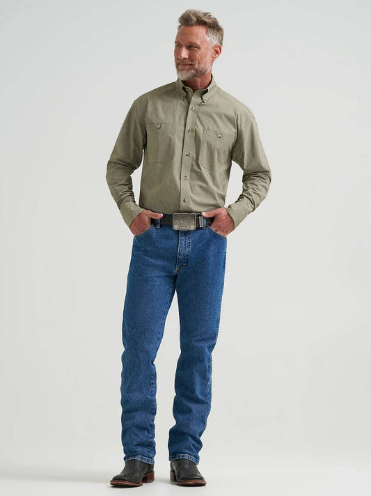 Wrangler® George Strait™ Long Sleeve Button Down Two Pocket Shirt in Pine Grove