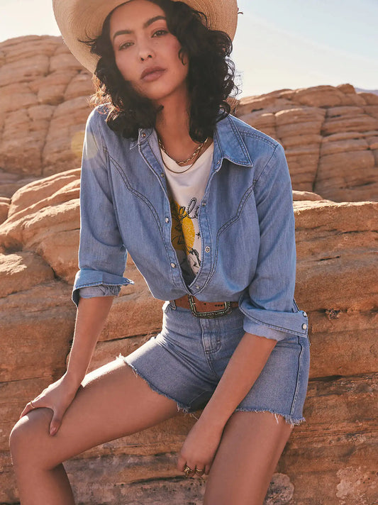 Wrangler® x Yellow Rose by Kendra Scott Denim Shirt in Medium Wash