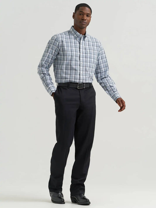 Men's Wrangler Casuals® Flat Front Relaxed Fit Pants in Black