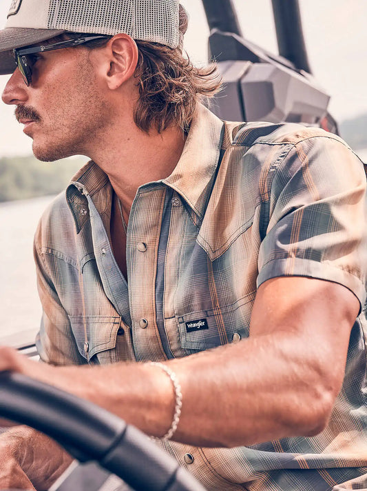 Wrangler All Terrain Gear Men's Performance Plaid Shirt in Turbulence