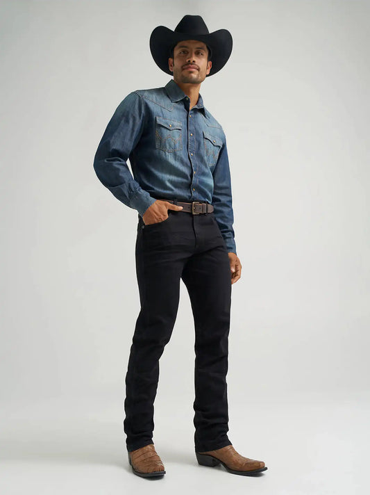 Men's Wrangler Retro® Slim Fit Straight Leg Jean in Blackwell