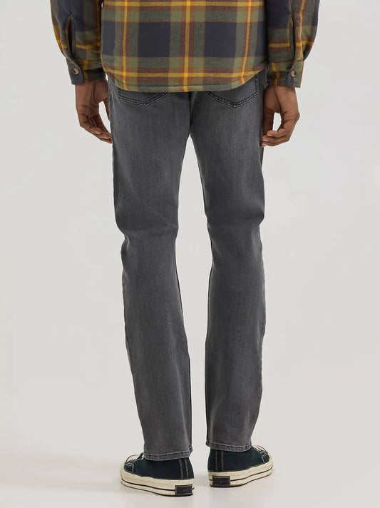 Men's Unlimited Comfort Flex Waist Tapered Jean in Ronnie