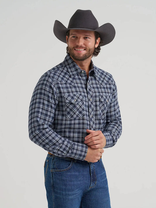 Men's Wrangler Retro® Long Sleeve Flannel Western Snap Plaid Shirt in Blue Noir