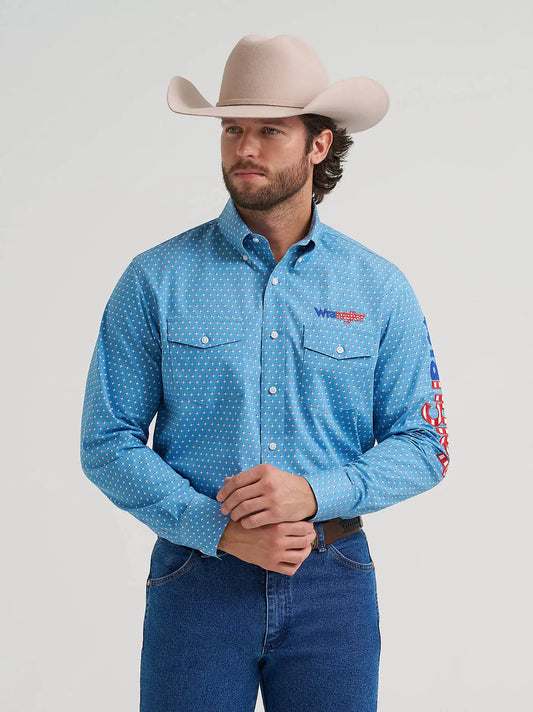Men's Wrangler® Logo Long Sleeve Button-Down Print Shirt in Americana