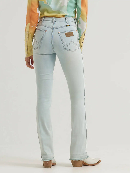 Lainey Wilson x Wrangler Raw Hem Boot Huggers in Bleach Blue Wash