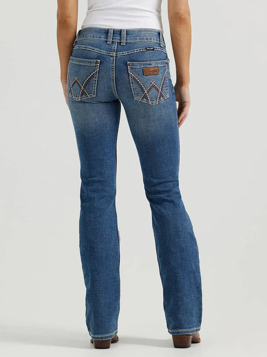 Women's Wrangler Retro® Mae Jean in Deadwood