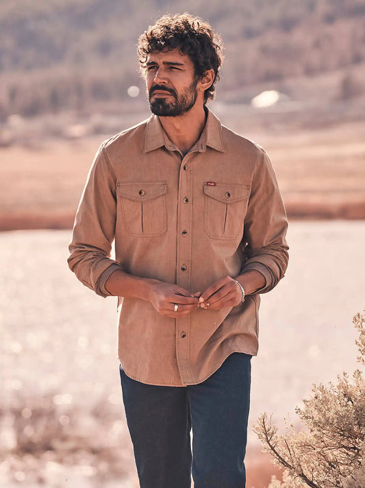 Men's Relaxed Fit Stretch Shirt in Brown Duck Heather