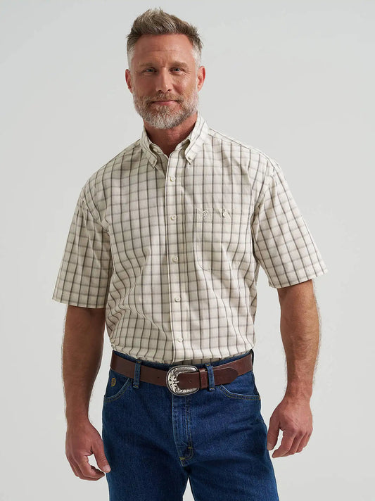 Wrangler® George Strait™ Short Sleeve One Pocket Button Down Shirt in Tea Plaid