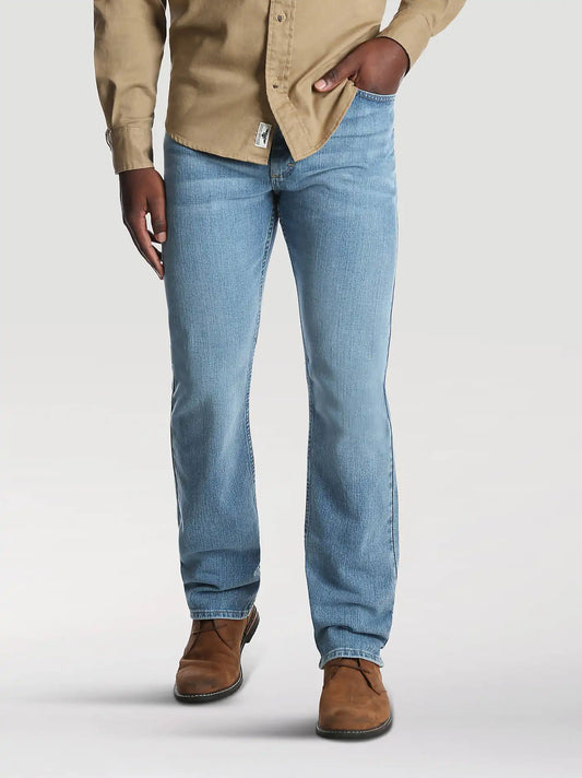 Wrangler® Five Star Premium Denim Comfort Stretch Regular Fit Jean in Stonewash Light