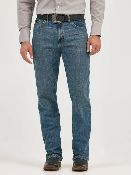 Wrangler® 20X® Advanced Comfort 01 Competition Relaxed Jean in Barrel