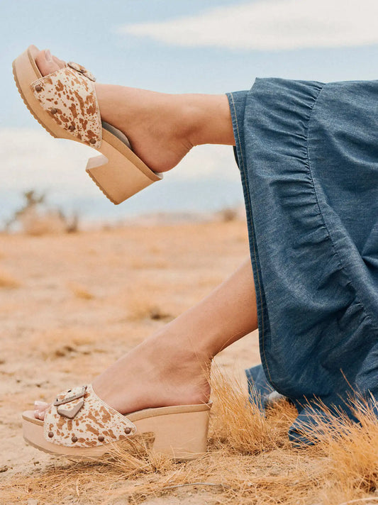 Dr. Scholl’s x Wrangler® Original Rodeo Sandal in Tan