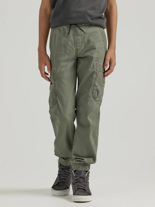 Boy's Wrangler® Free To Stretch Gamer Cargo Pant (Husky) in Olive