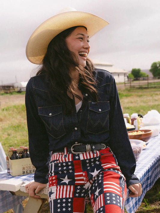 Women's Wrangler Iconic Western Snap Denim Shirt in Dark Denim