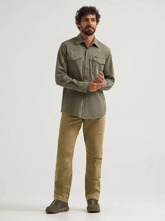 Wrangler ATG™ Men's Salida Shirt in Dusty Olive