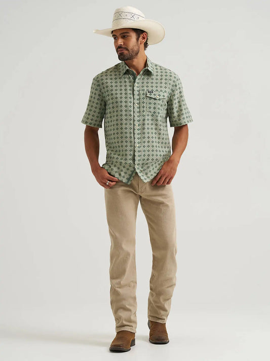 Wrangler All Terrain Gear Men's Clean Snap Shirt in Foulard Tea