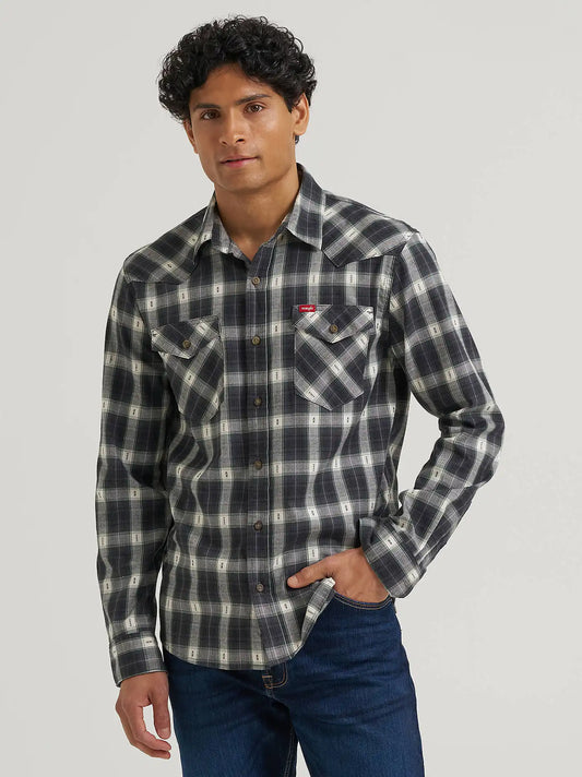 Men's Wrangler Five Star Novelty Shirt in Black/Green