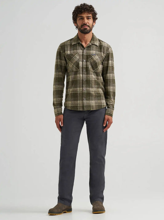Men's Wrangler® Outdoor Rugged Utility Pant in Anthracite