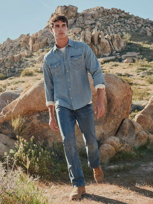 Men's Classic Bootcut Jean in Dark Mid Shade