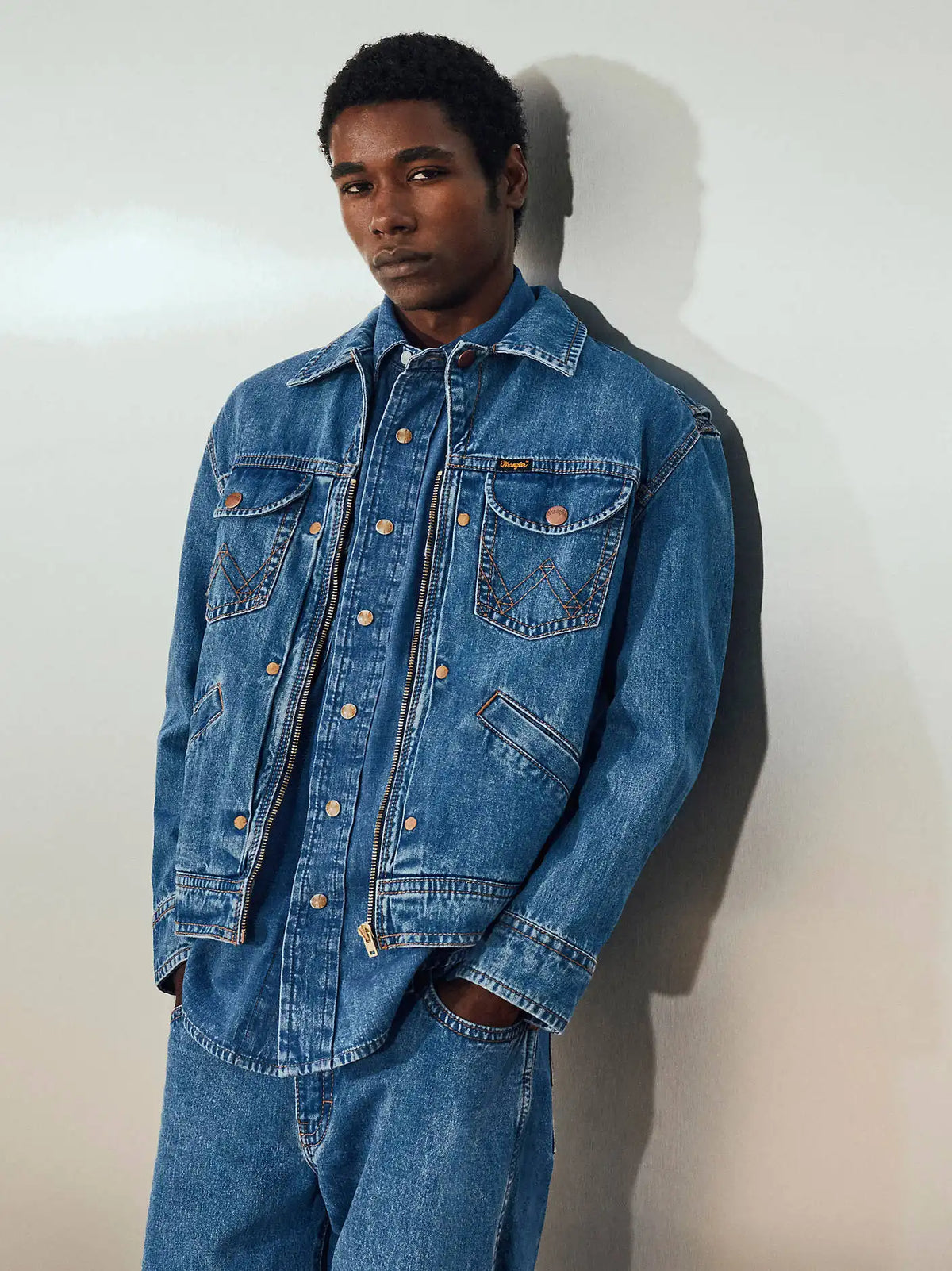 DENIM FEATURED Super Wrangler Jeans