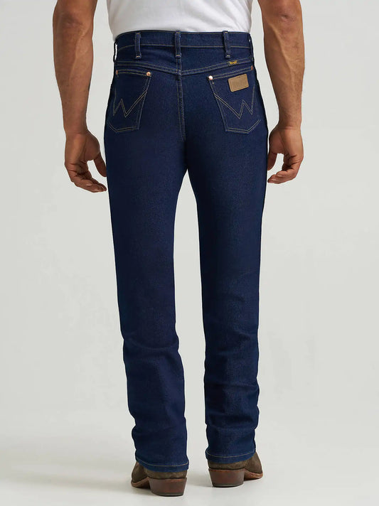Wrangler® Cowboy Cut® Original Fit Active Flex Jeans in Prewashed Indigo