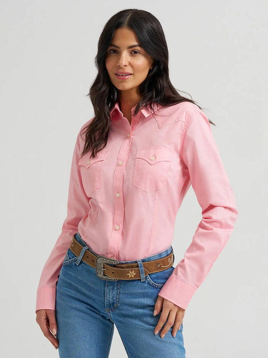 Women's Wrangler Western Button Down Shirt in Peony
