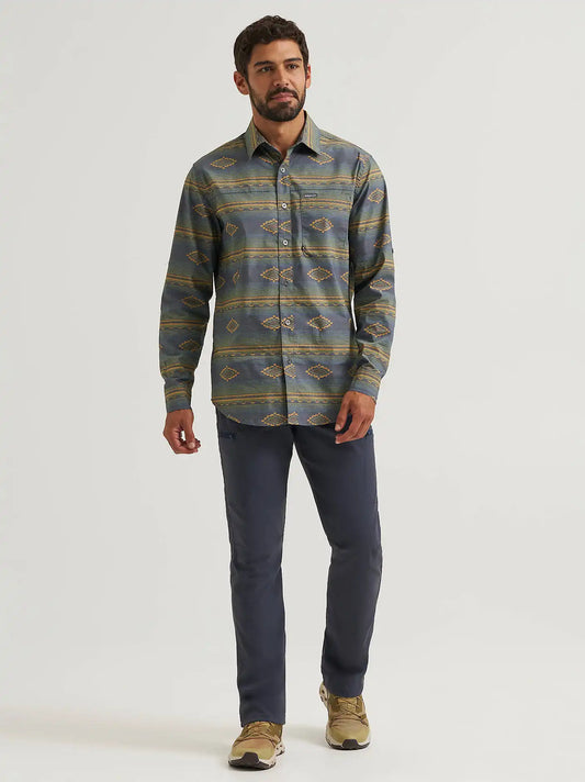 Men's Wrangler® All Terrain Cargo Lined Pant in Blue Nights