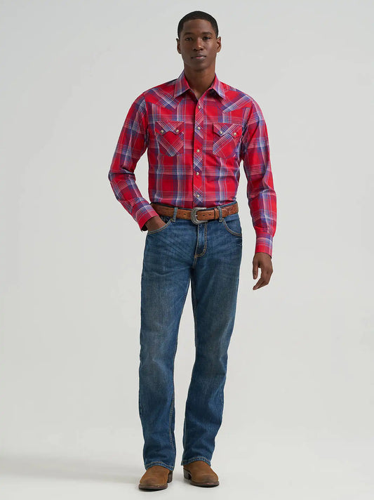 Men's Wrangler Retro® Long Sleeve Sawtooth Snap Pocket Western Shirt in Traditional Red