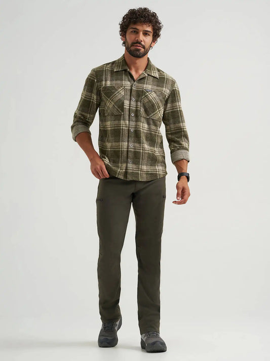 Men's Wrangler® All Terrain Cargo Pant in Peat