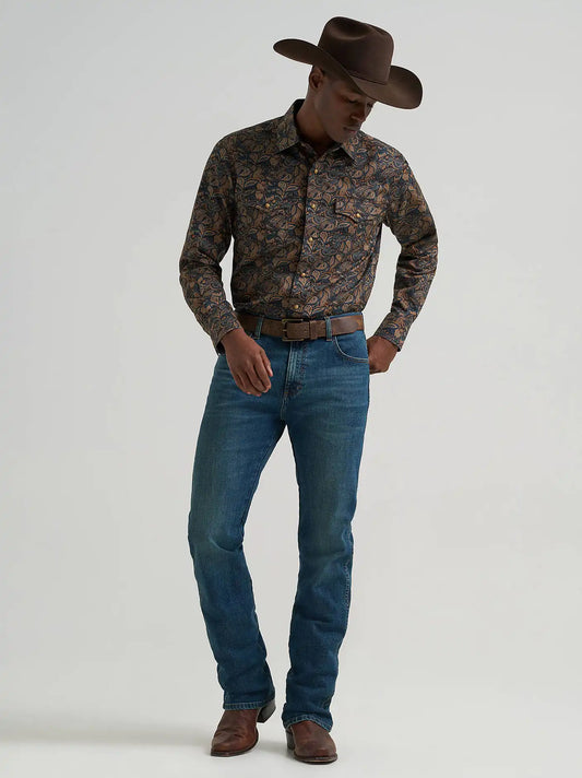 Men's Wrangler Retro® Premium Long Sleeve Western Snap Printed Shirt in Royal Scroll